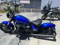 R18 Bagger Blue LEft.webp